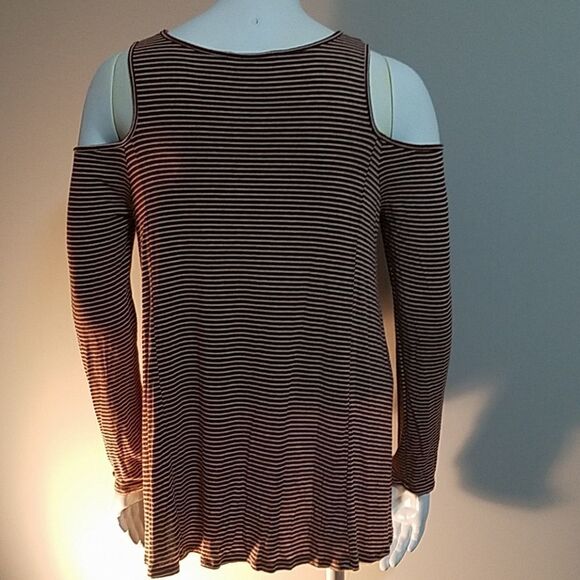 Lush Brown & White Striped Cold Shoulder Top (M) - Picture 4 of 6